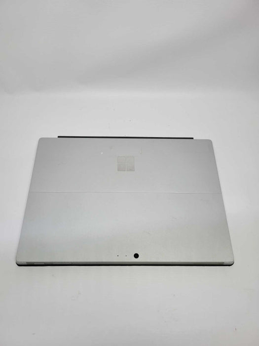 Microsoft Surface Pro 4 - Core i5-6300U | 8GB RAM | 256GB SSD (READ)