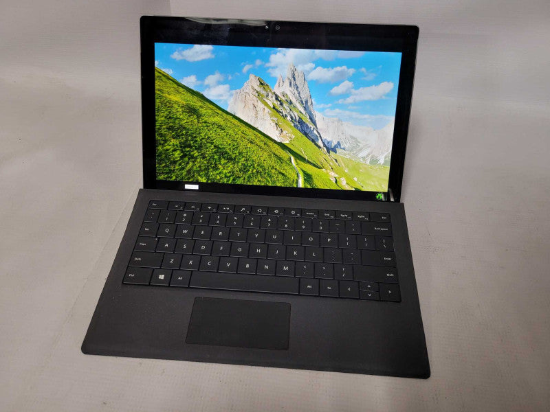 Microsoft Surface Pro 4 (1724) - i7-6650U, 16GB RAM, 256GB SSD - READ