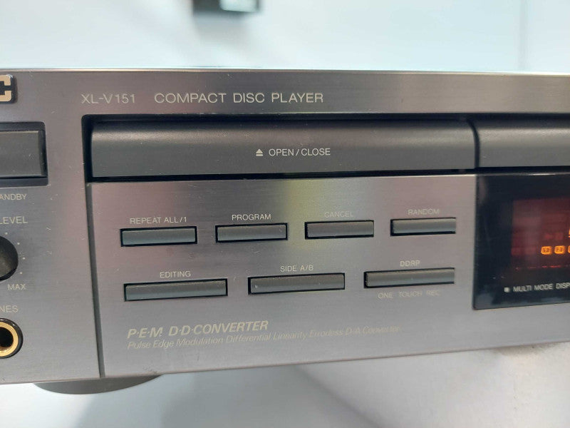 JVC Compact Disc Player Model: XL-V151
