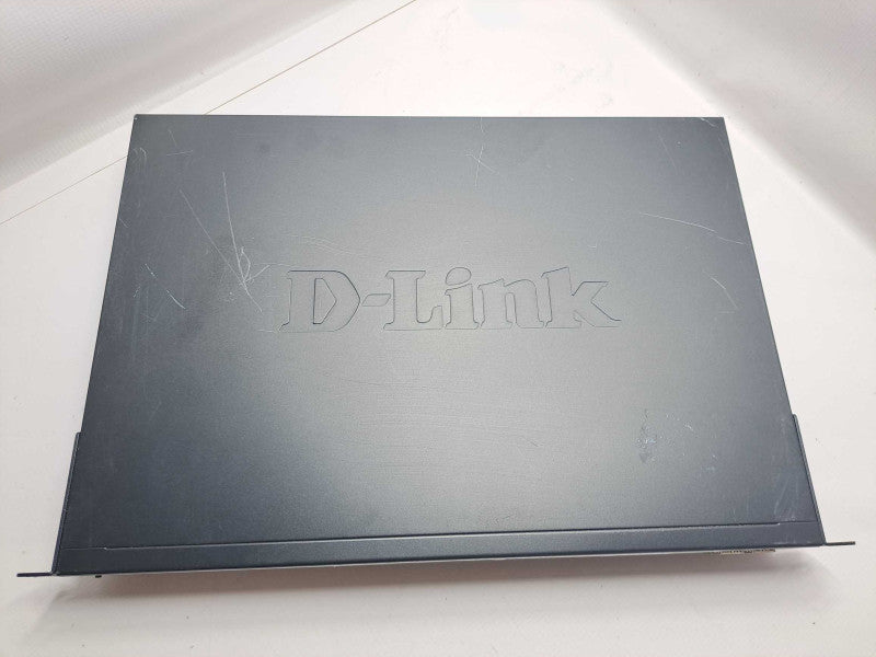 D-Link DGS-3100-24P Managed 24-Port PoE Gigabit Switch + Rackmount )