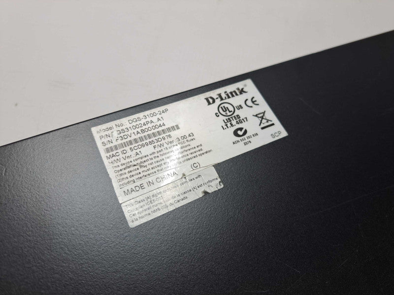 D-Link DGS-3100-24P Managed 24-Port PoE Gigabit Switch )