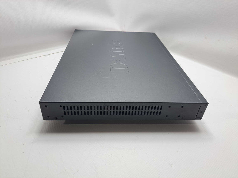 D-Link DGS-3100-24P Managed 24-Port PoE Gigabit Switch )