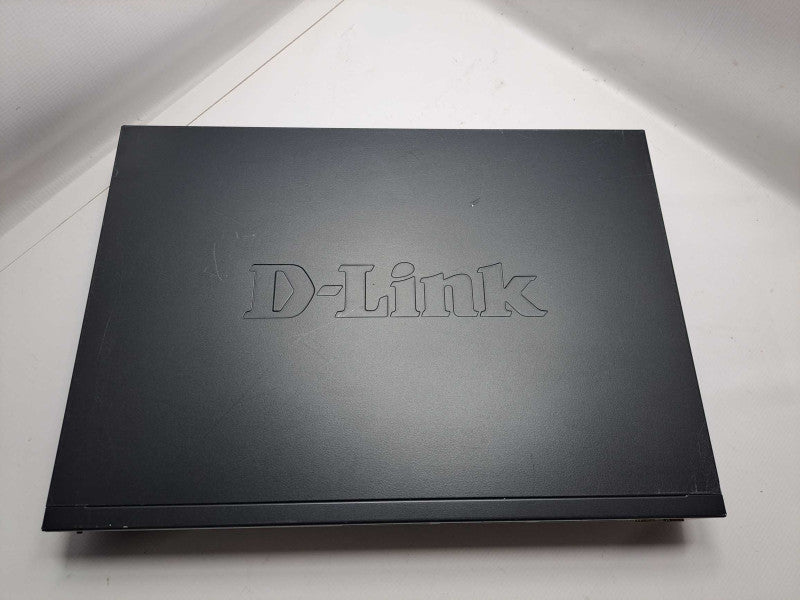D-Link DGS-3100-24P Managed 24-Port PoE Gigabit Switch )