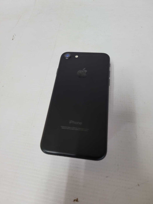 Apple iPhone 7 32GB (A1778)