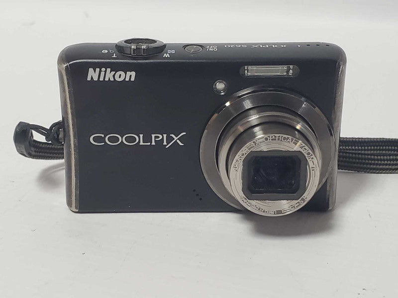 Nikon Coolpix S620 12.2MP Digital Camera (READ) |