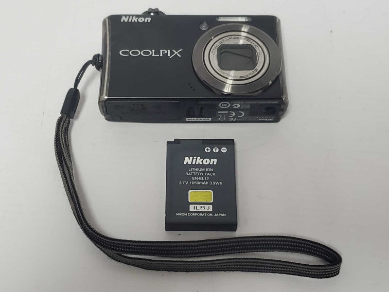Nikon Coolpix S620 12.2MP Digital Camera (READ) |