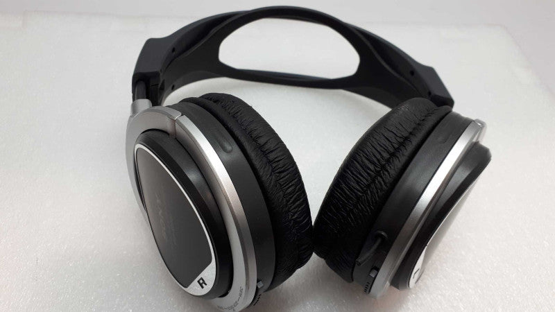 Sony MDR-XD200 Stereo Headphones, Over Ear Studio Monitors see notes &