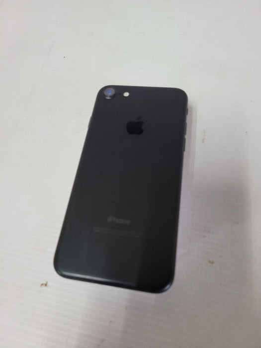 Apple iPhone 7 128GB (1778) - READ