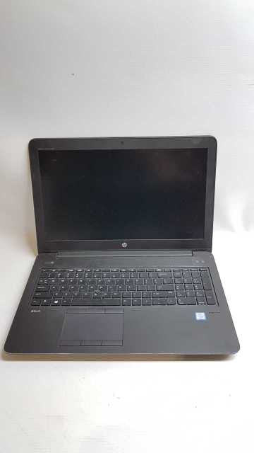 HP Zbook 15 G4 i7-7820HQ @ 2.90ghz / 16gb ram / Nvidia Quadro M2200 !