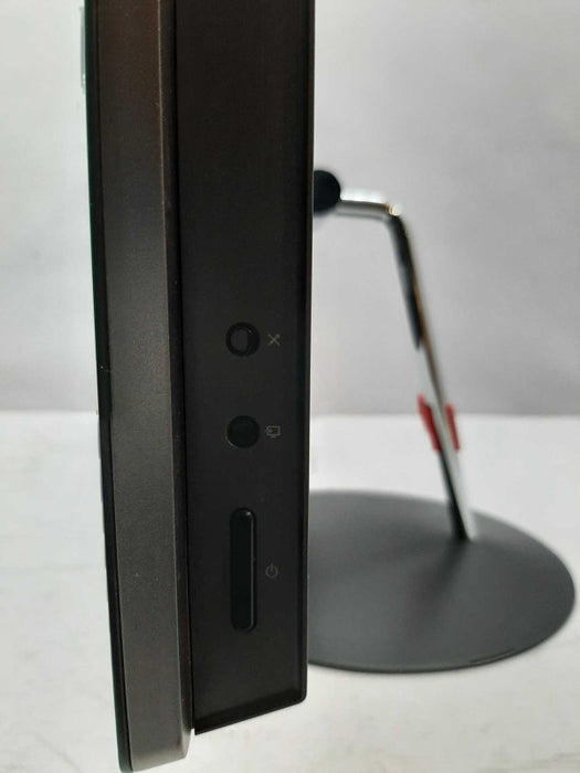 Lenovo ThinkCentre X1 23\\" ALL-IN-ONE i5-6200U @ 2.30 GHz 8GB DDR3 NO HDD Q