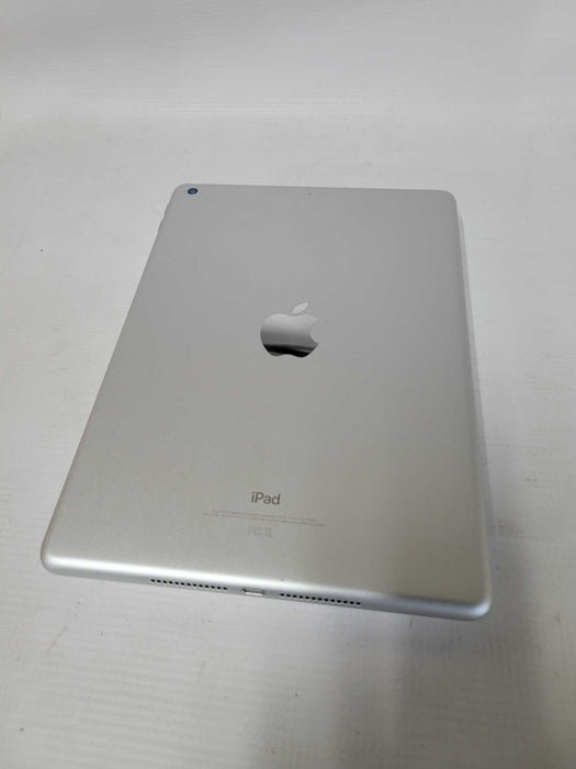 Apple iPad 6th Gen (A1893) - READ Q