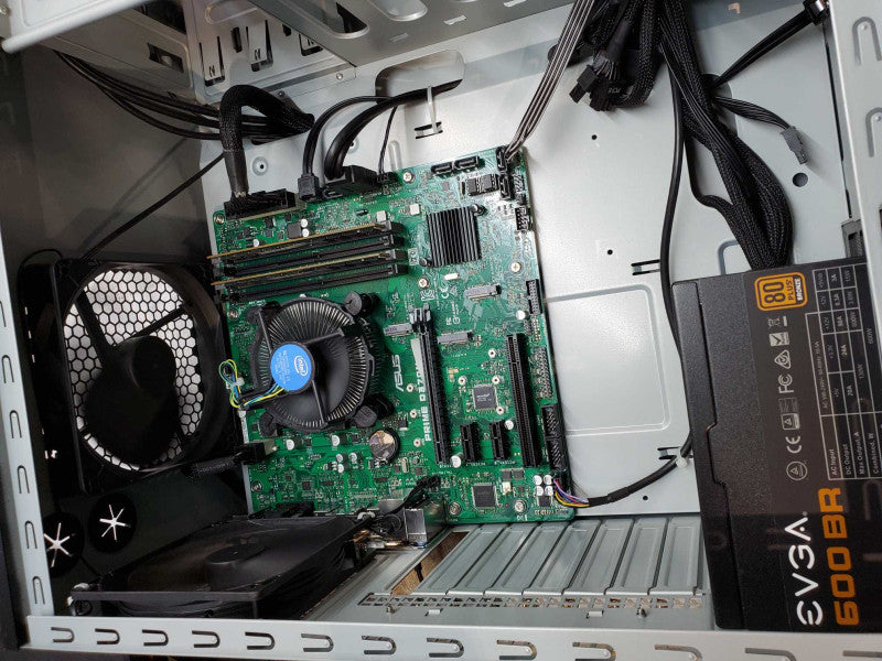 Custom PC - Intel i7-8700 @ 3.20 GHZ 16GB DDR4 600W PSU