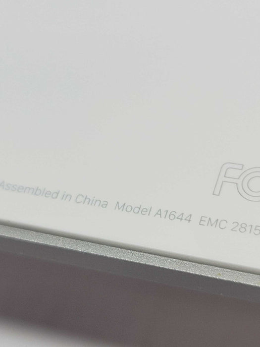 Apple Magic Keyboard A1644 Q