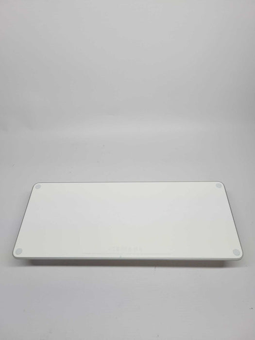 Apple Magic Keyboard A2450 Q