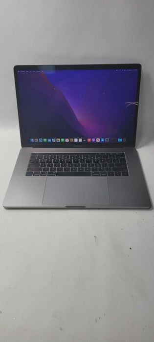 MacBook Pro 2016 15.4\\" i7-6820HQ, 16GB DDR3, 500GB HDD