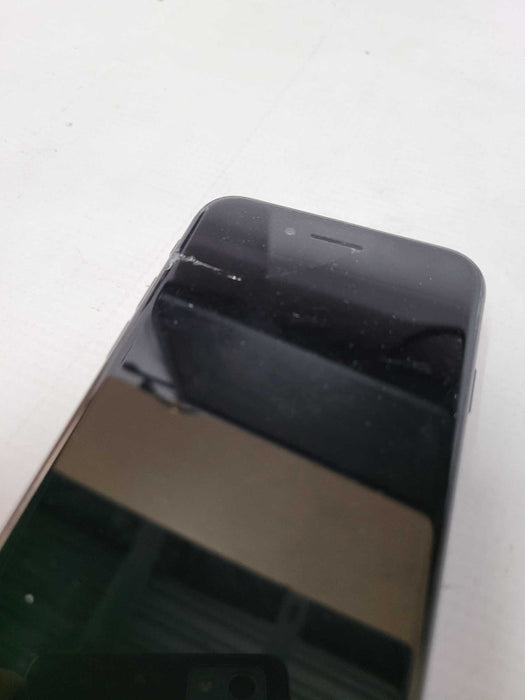 Apple iPhone 8 256GB (A1905) - READ