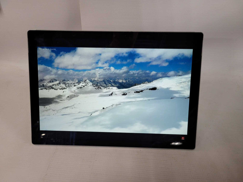 Microsoft Surface Pro 5 - i5-7300U, 8GB RAM, 256GB SSD