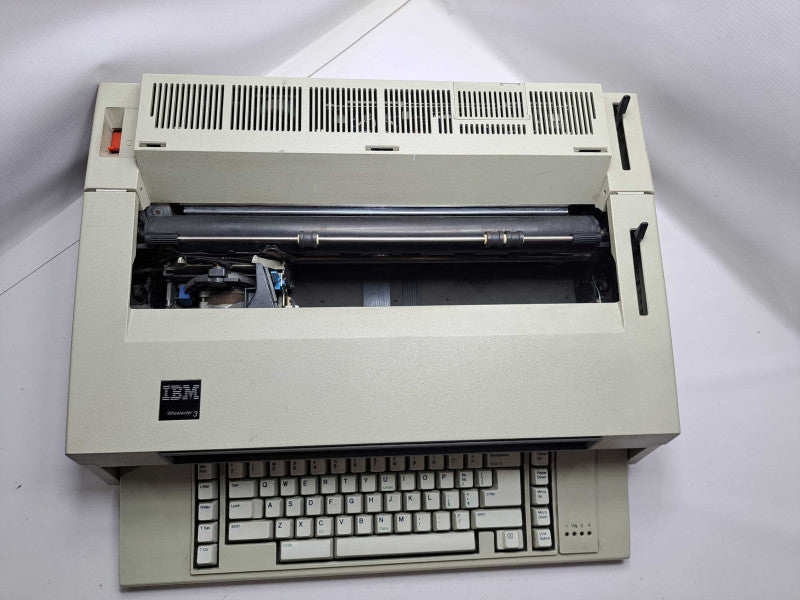IBM Lexmark Personal Wheelwriter 3 Electronic Typewriter )