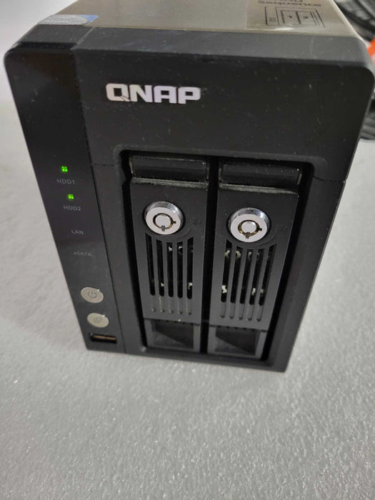 QNAP Ts-239 Pro II + 8TB HDD SATA  !