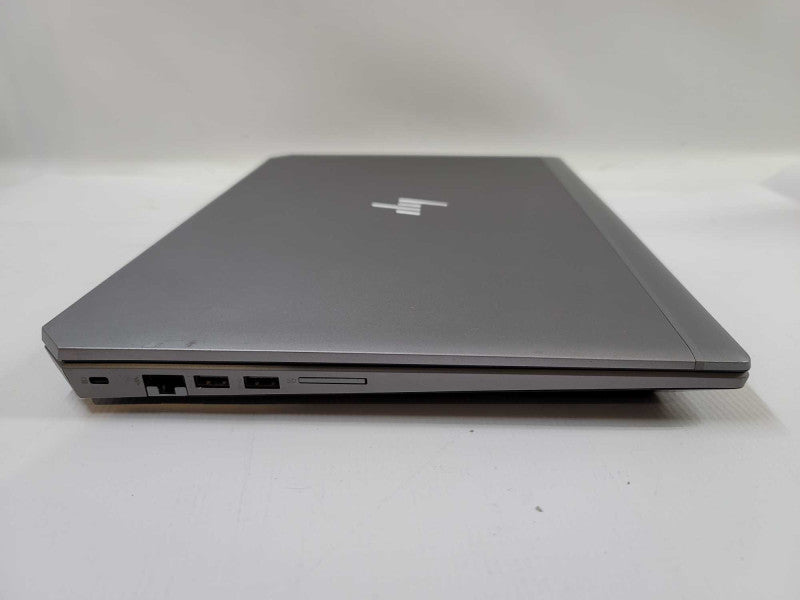 HP ZBook 15 G5 i7-8750H, 16GB DDR4, 4GB Quadro P1000, 256GB NVMe + 750GB HDD Î²