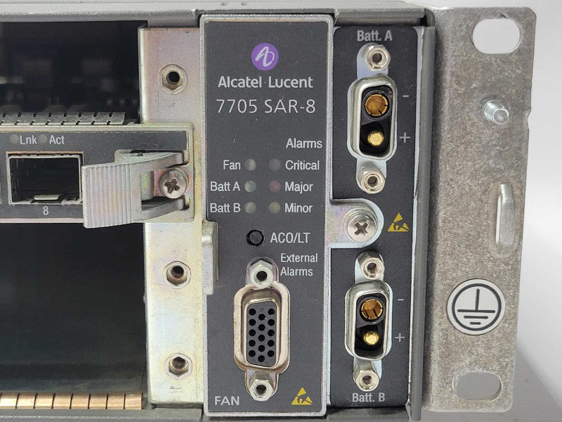 alcatel lucent 7705 SAR-8 Chassis with 2x A8-ETHv2 and 1x A12-SDI cards, READ _