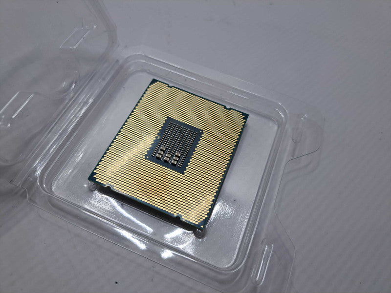 Intel Xeon E5-2620 v4 2.10GHz Socket LGA2011 8 Core CPU Processor SR2R6 Q)