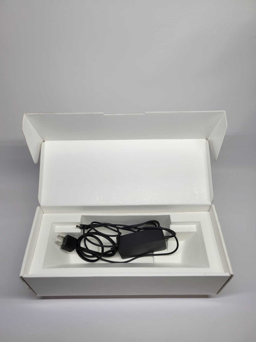 Microsoft Surface Docking Station (Surface Pro / Pro 2)\tOPEN
