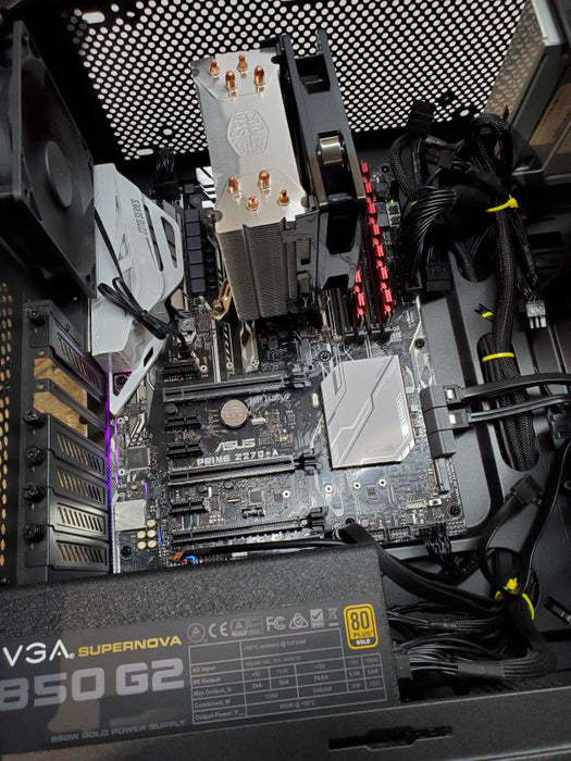 Custom PC - Intel i7-6700k @ 4.00 GHZ 16GB DDR4 850W PSU
