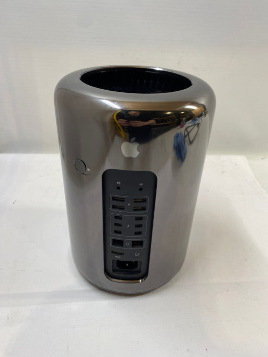 Apple Mac Pro Late 2013 Quad-Core Xeon E5-1620 FirePro D300 2GB 32GB 256 SSD