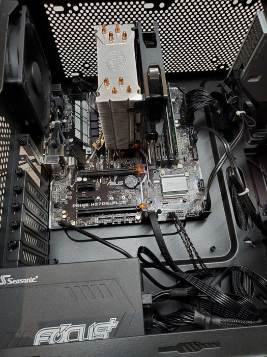 Custom PC - Intel i7-6700k @ 4.00 GHZ 16GB DDR4 550W PSU