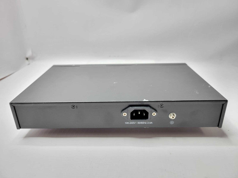 Luxul XGS-1008P 8-Port Gigabit PoE/PoE+ Desktop Switch  _