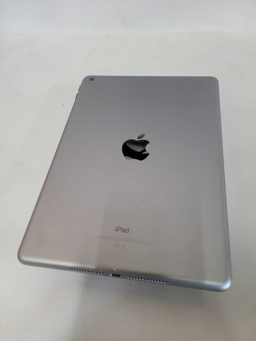 Apple iPad 6th Gen (A1893) - READ Q