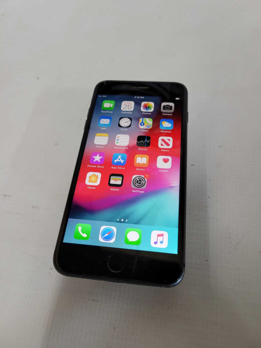 Apple iPhone 8 Plus 64GB (A1897) - READ