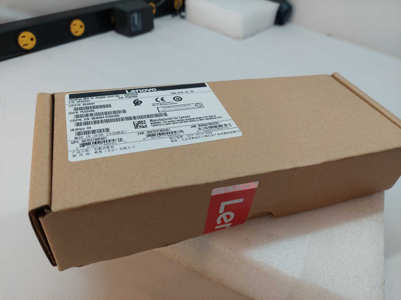 Lenovo ThinkPad 90W AC Adaptor ( Slim Tip ) Pn: 0B46994