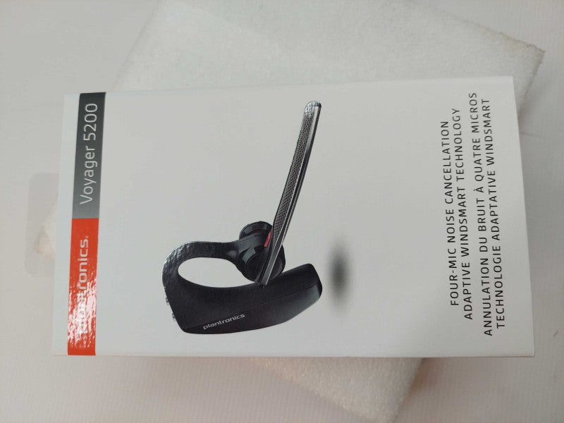 Plantronics Voyager 5200 PN: 203500-103 Model:POTE16 PLT  Bluetooth headset Q