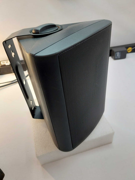 C2G 39905  10\\" Wall Mount Speaker 30W  Q