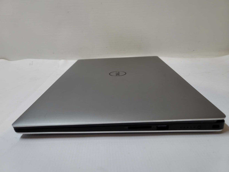 Dell XPS 15 9560, i7-7700HQ, 4K Touch 32GB DDR4, 4GB GTX 1050, 1TB NVMe ÃŽÂ²