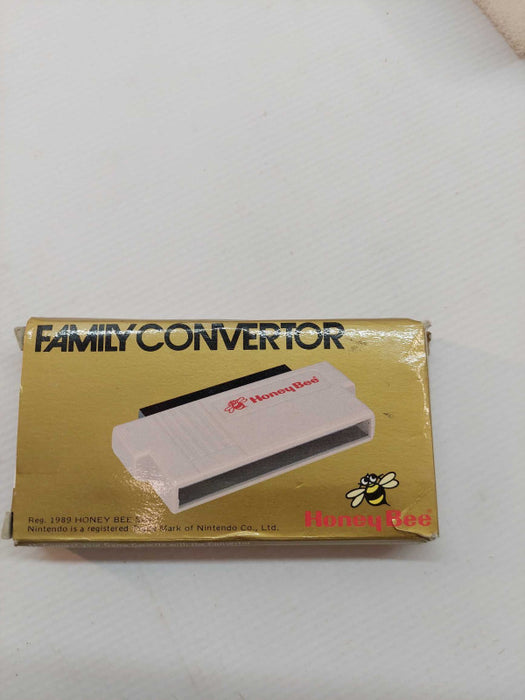 Honey Bee Family Convertor Nintendo Reg.1989 Honey Bee Soft Gold Game Convert