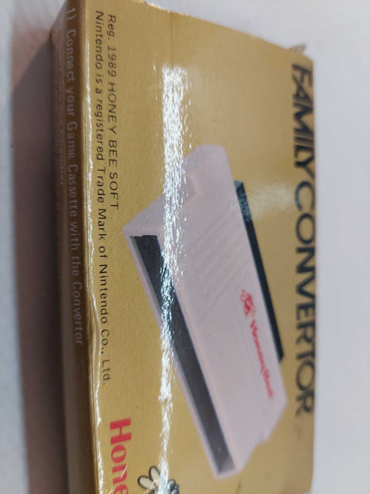 Honey Bee Family Convertor Nintendo Reg.1989 Honey Bee Soft Gold Game Convert