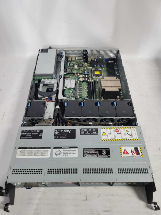 DELL PE R510 - Xeon E5504 - 32GB RAM - NO HDD - 2x PSU PERC H700