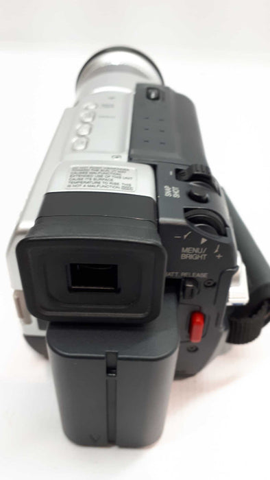 JVC Digital Video Camera GR-DVL920U with carrying case and accessories &