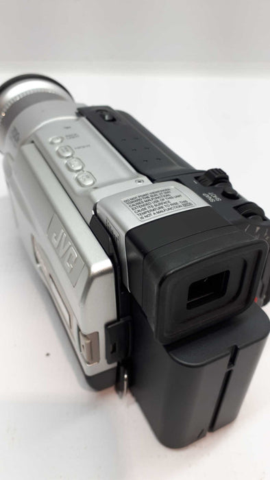 JVC Digital Video Camera GR-DVL920U with carrying case and accessories &