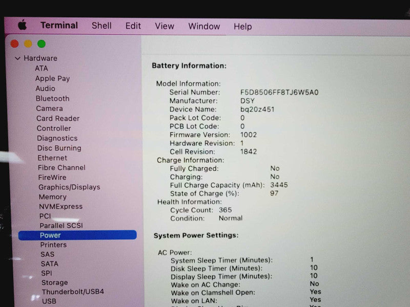 Apple Macbook Air 2018 13\\" Core i5-8210Y @ 1.6GHz 16GB DDR3 250GB SSD (