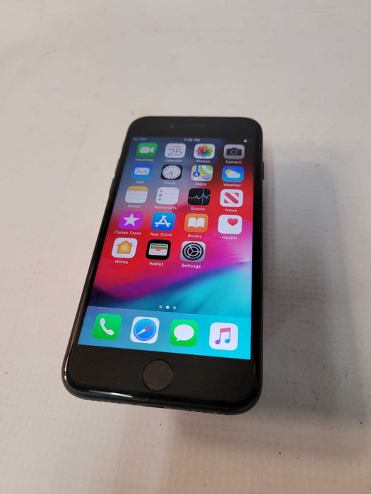 Apple iPhone 7 32GB (A1778) Q