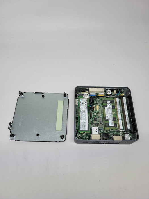 Intel NUC (BOXNUC7i3BNK) Core I3-7100U - 16GB RAM - 256GB SSD + Power Adapter