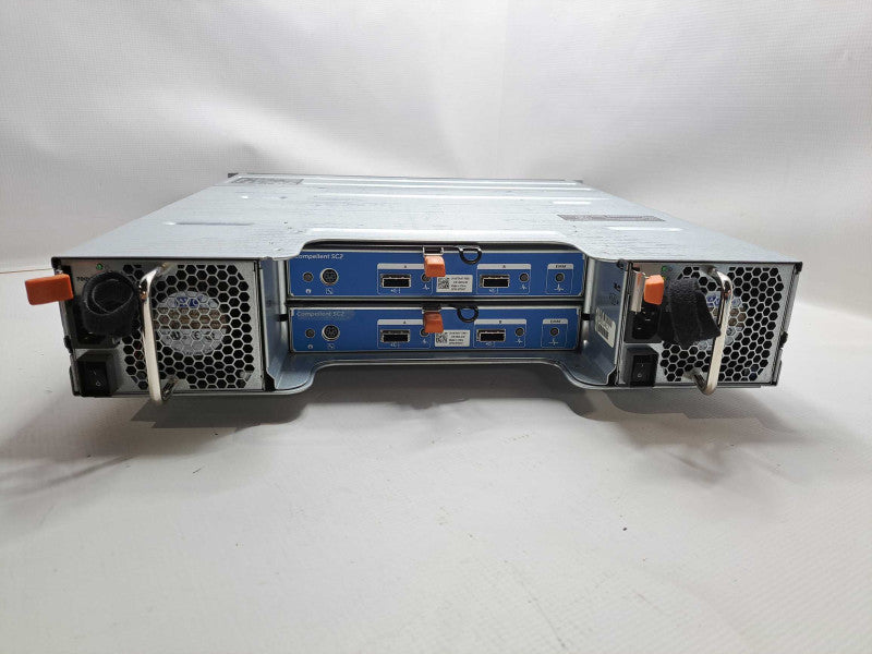 Dell Compellent SC220 Storage Array 24x 2.5\\" Bays 2x SC2 SAS 6Gbps 2x 700W PS )