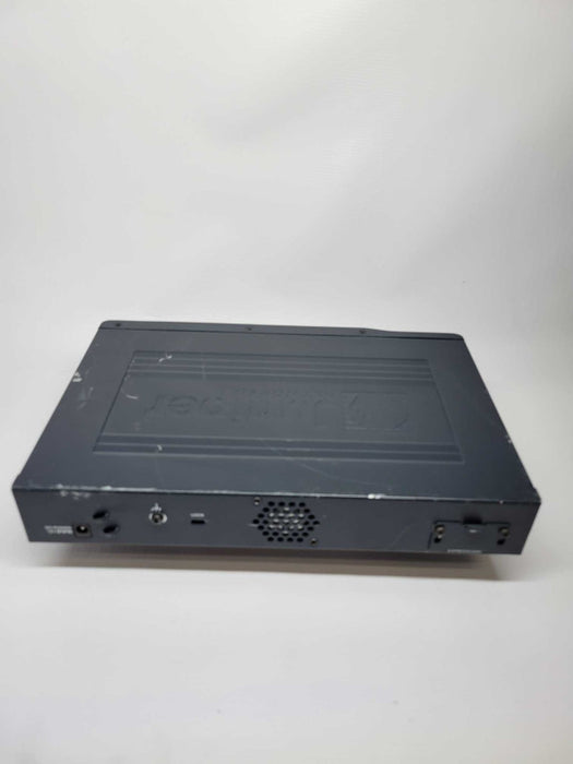 Juniper SRX210 Services Gateway SRX210HE2-POE 8-Port Gigabit Router * No Adap
