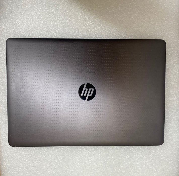 HP ZBook Studio G3 Laptop i7-6820Q QUADRO M1000M 4GB GPU 16GB RAM 256GB SSD