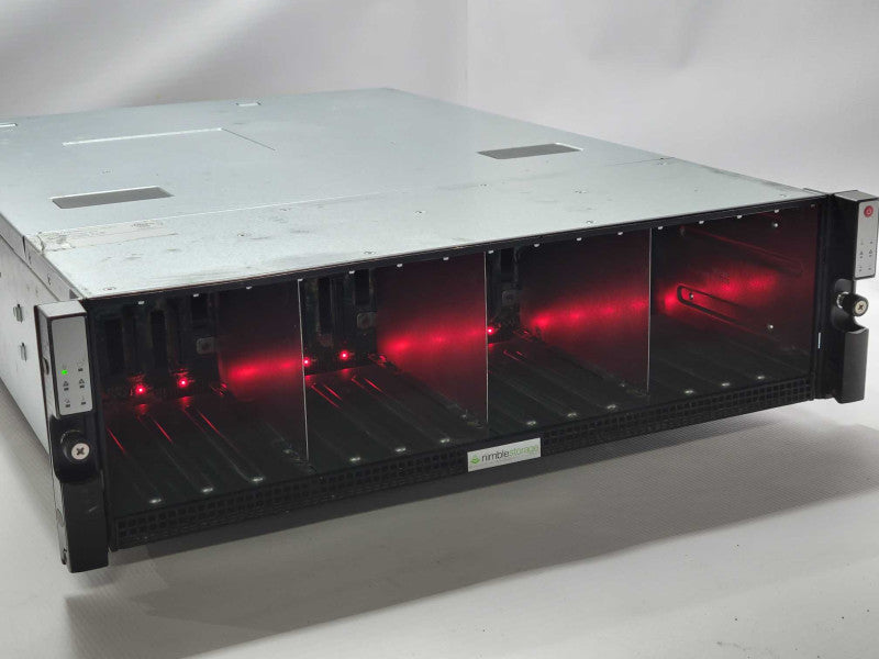 Nimble Storage Array CS200, 2x Controllers, 2x PSUs, 16x 3.5\\" HDD Bays _