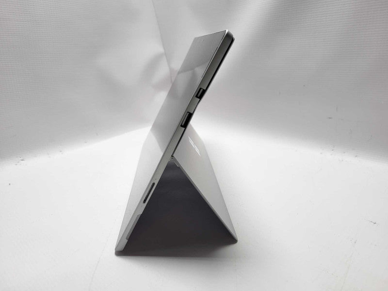 Surface Pro 5th Gen(1807) i5-7300U @ 2.6GHz 8GB RAM 256GB SSD READ $